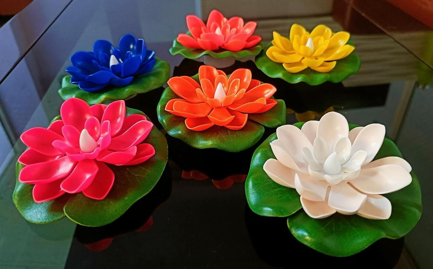 Lotus Flower Floating Diya Set with Water Sensor (Set of 6) - Deal IND.