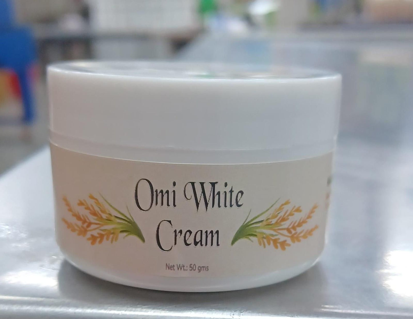 OMICARE organics Skin glow and Whitening Cream - Deal IND.